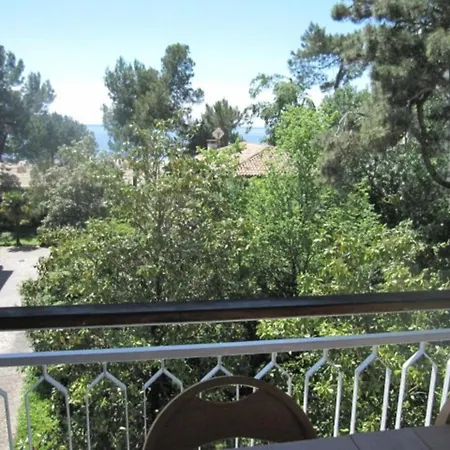 Adorable Bright Flat At Pineta - Beahost